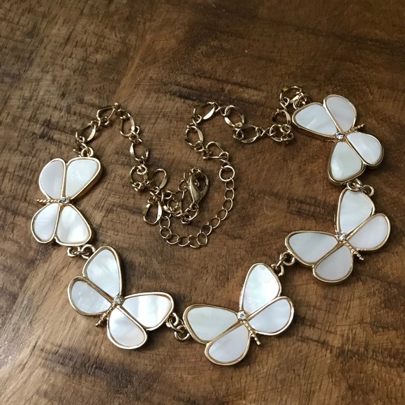 Gold&white Mother of Pearl necklace-make an offer! - Picture 2 of 5